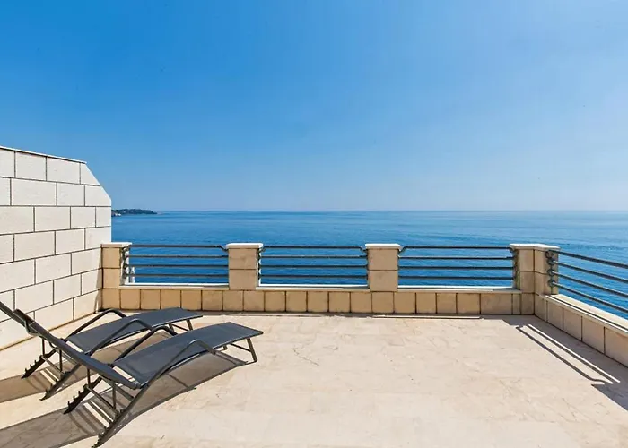 Big Blue Apartments